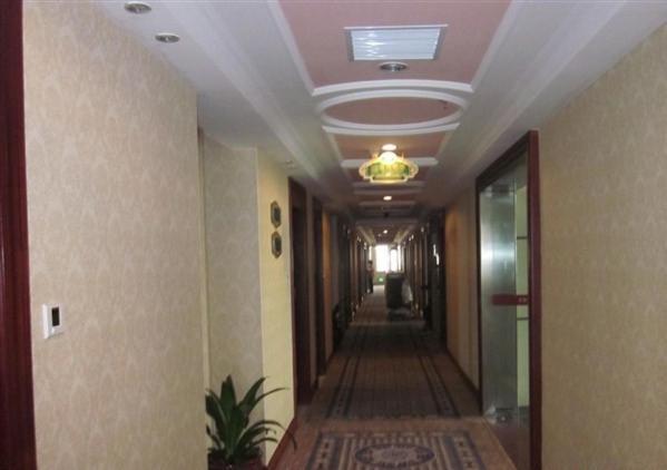 Vienna Hotel In Pinghu Square Shénzhen Exterior foto